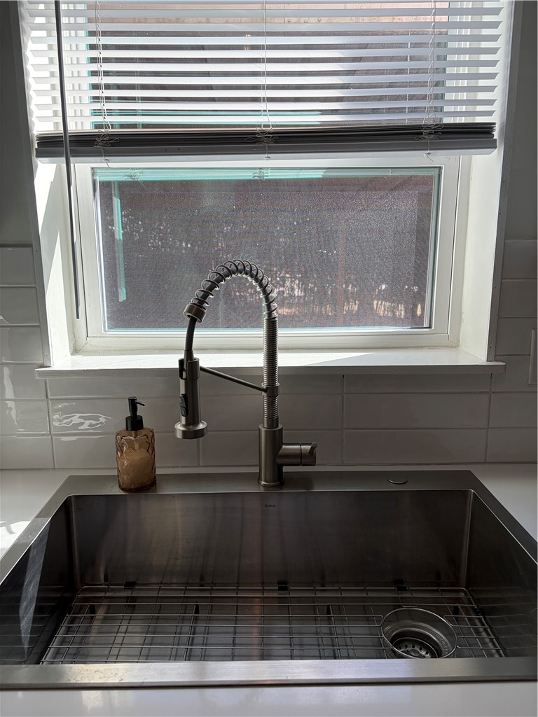 Oak Tree Condos - Residential Lease