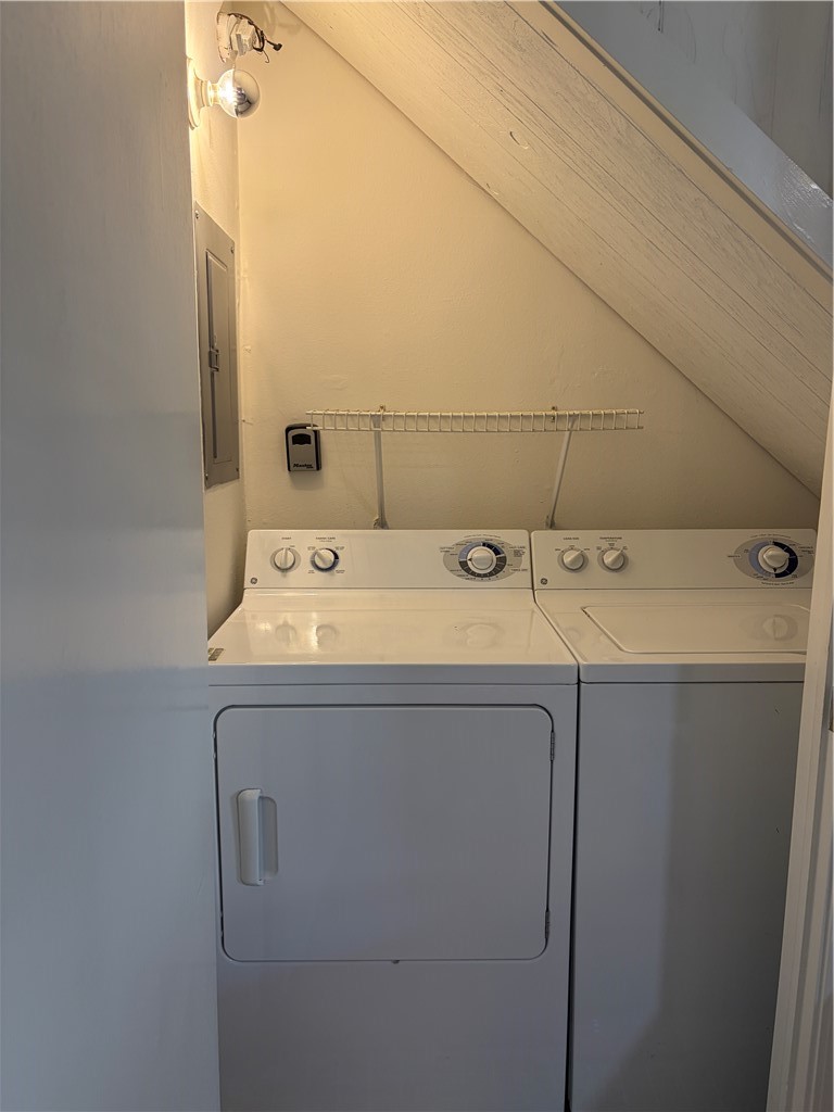 Oak Tree Condos - Residential Lease