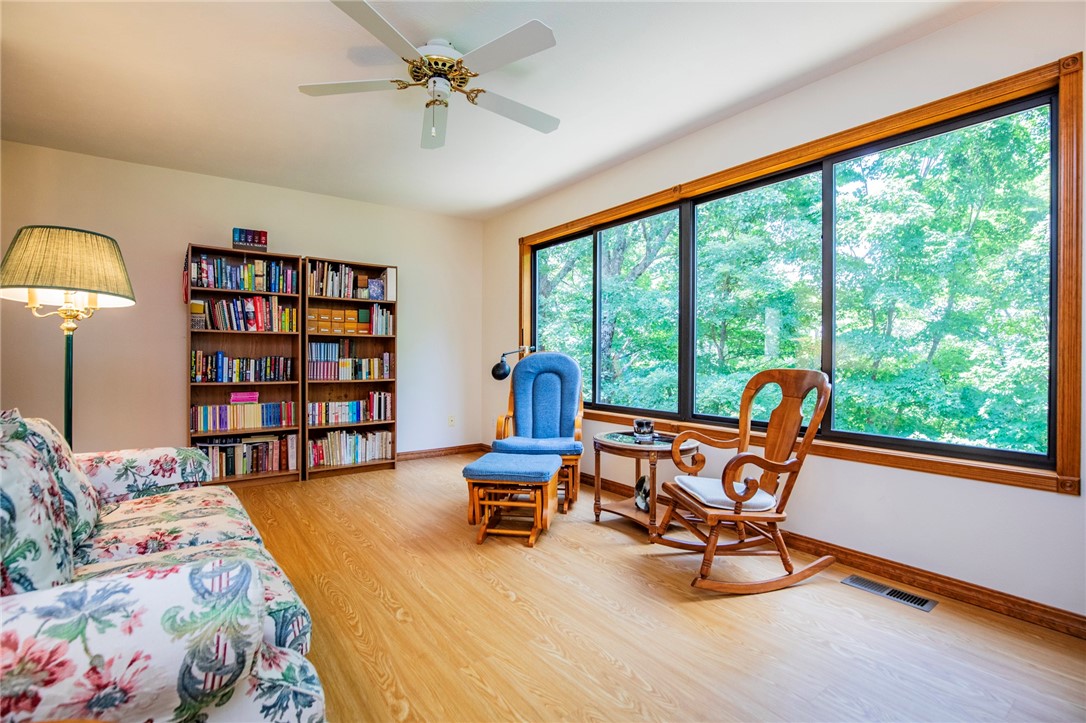 Unit 6 Holiday Island - Residential