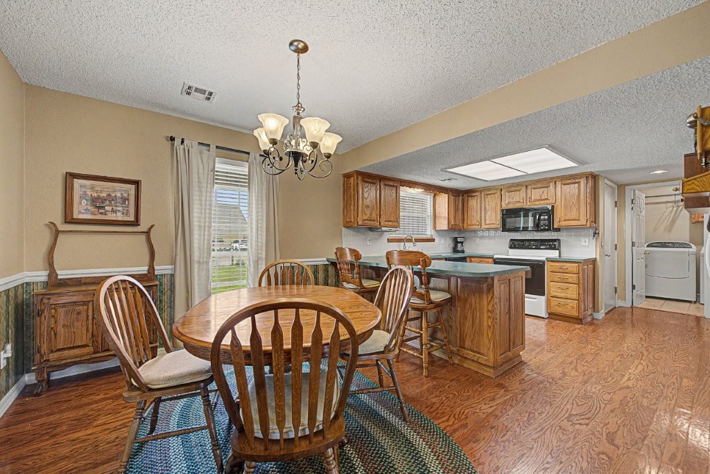 Whispering Timbers Ph 7 Rogers - Residential