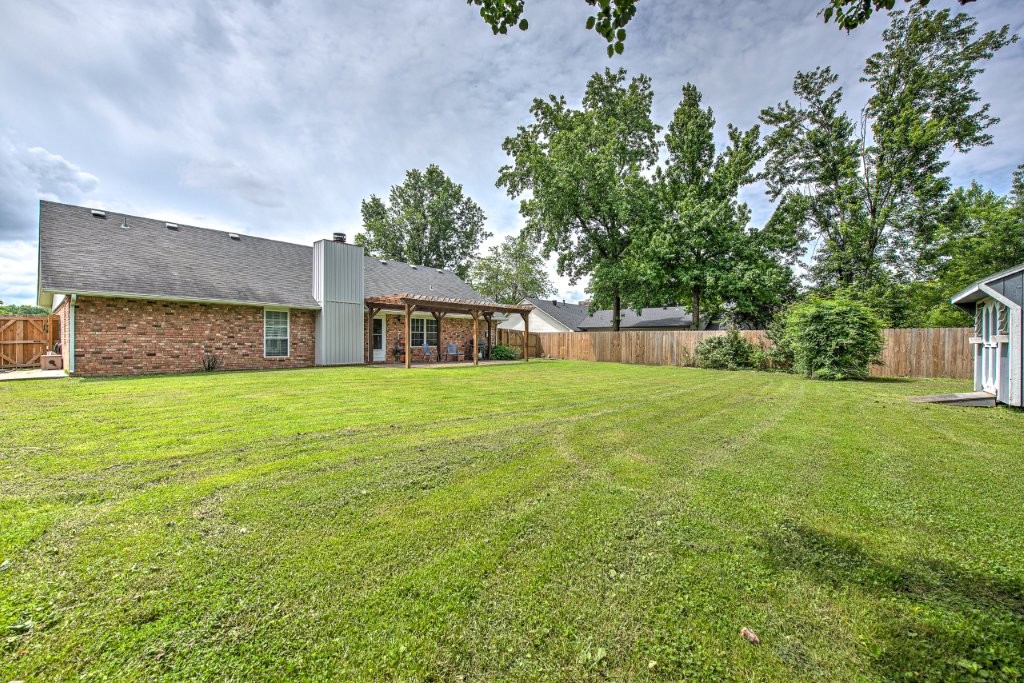 Whispering Timbers Ph 7 Rogers - Residential
