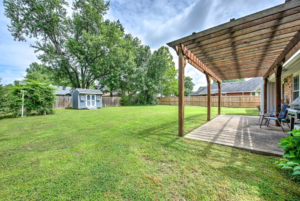 Whispering Timbers Ph 7 Rogers - Residential