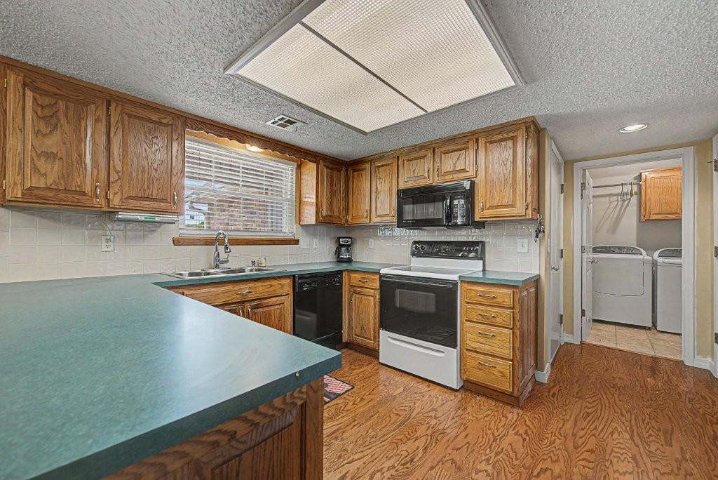 Whispering Timbers Ph 7 Rogers - Residential