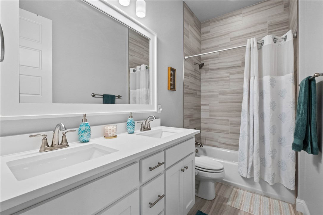 Lochmoor Club Sub Ph Ii Bentonville - Residential