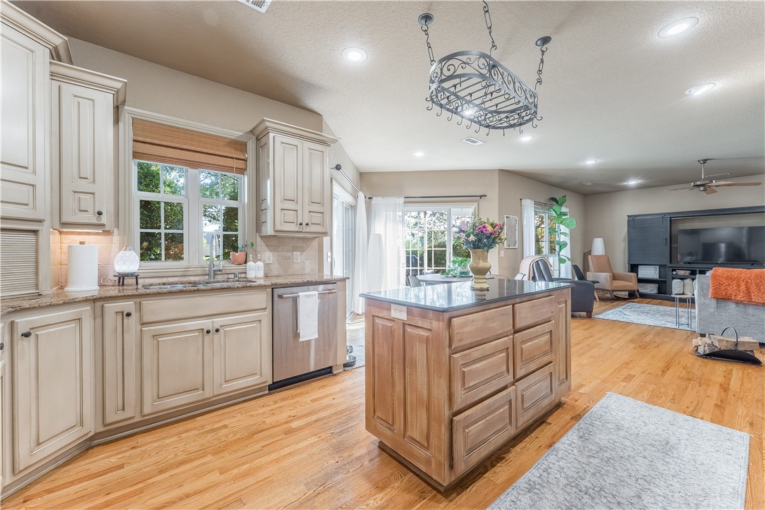 Cross Creek Rogers - Residential