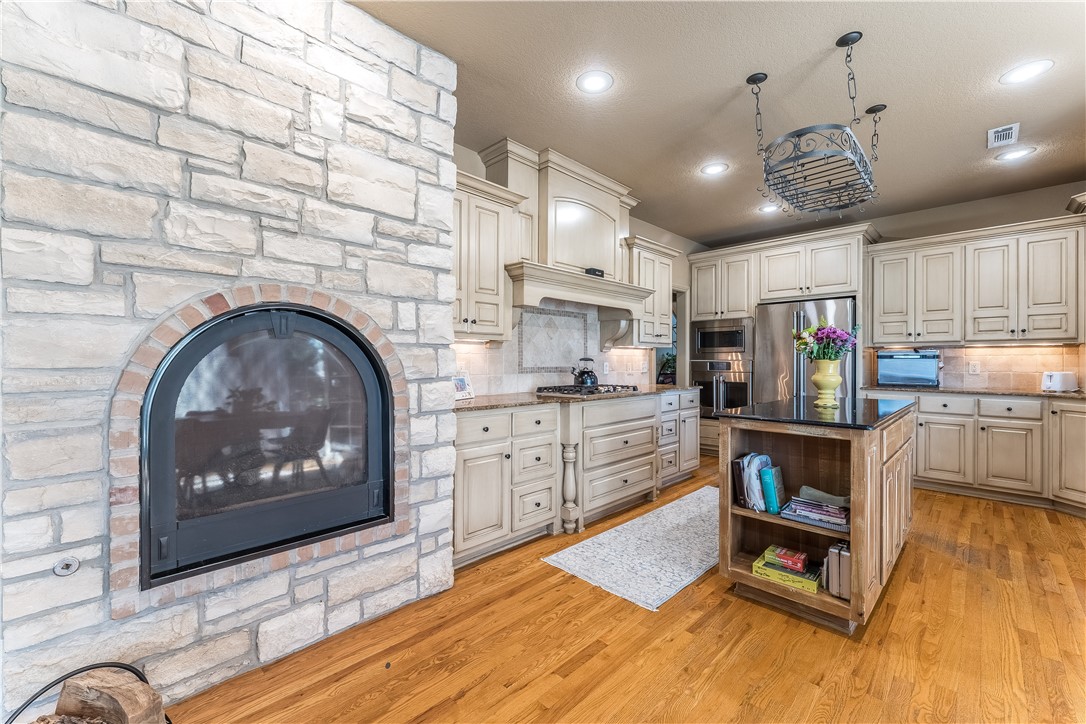 Cross Creek Rogers - Residential