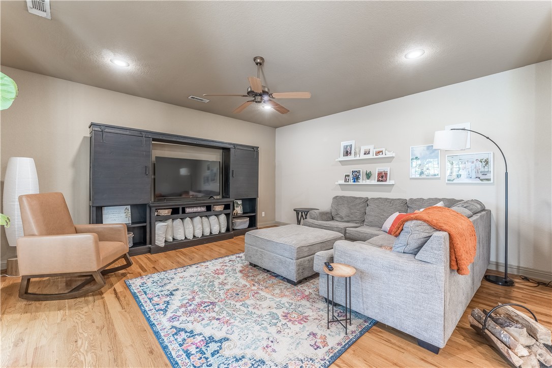 Cross Creek Rogers - Residential