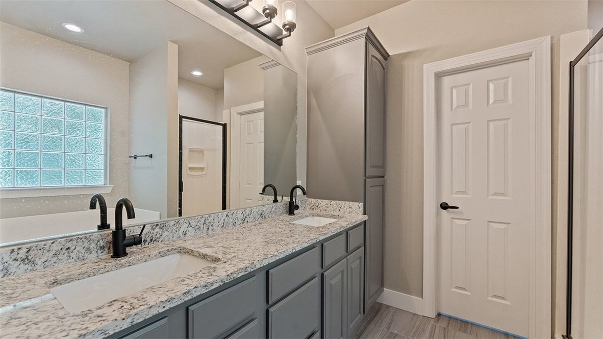 Eagle Crest Sub Springdale - Residential