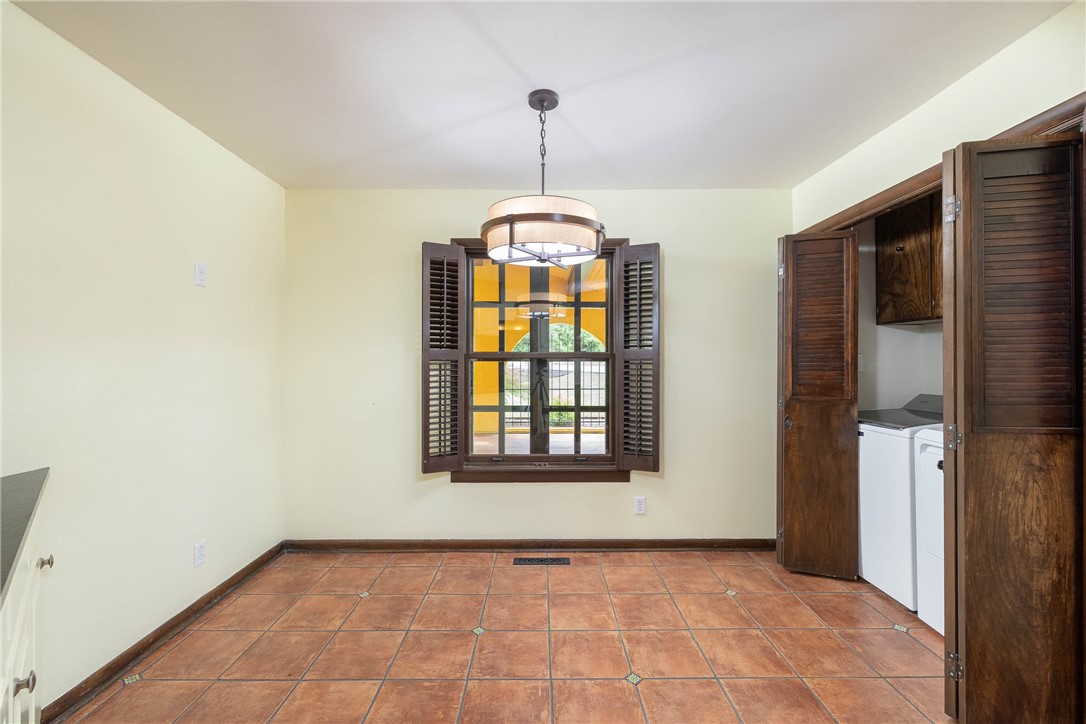 25-16-31 Farmington Outlots - Residential