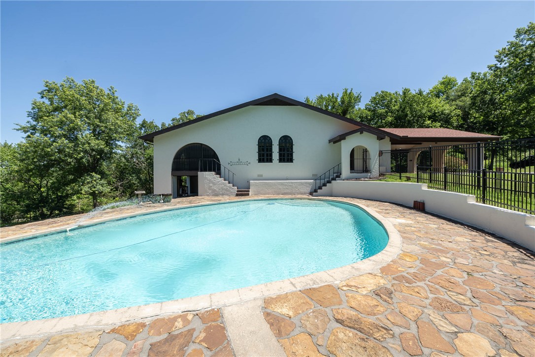 25-16-31 Farmington Outlots - Residential