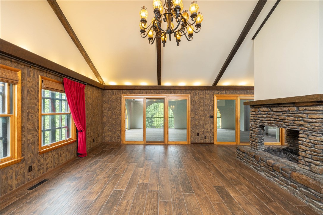 25-16-31 Farmington Outlots - Residential