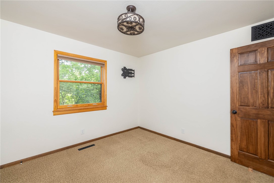 25-16-31 Farmington Outlots - Residential