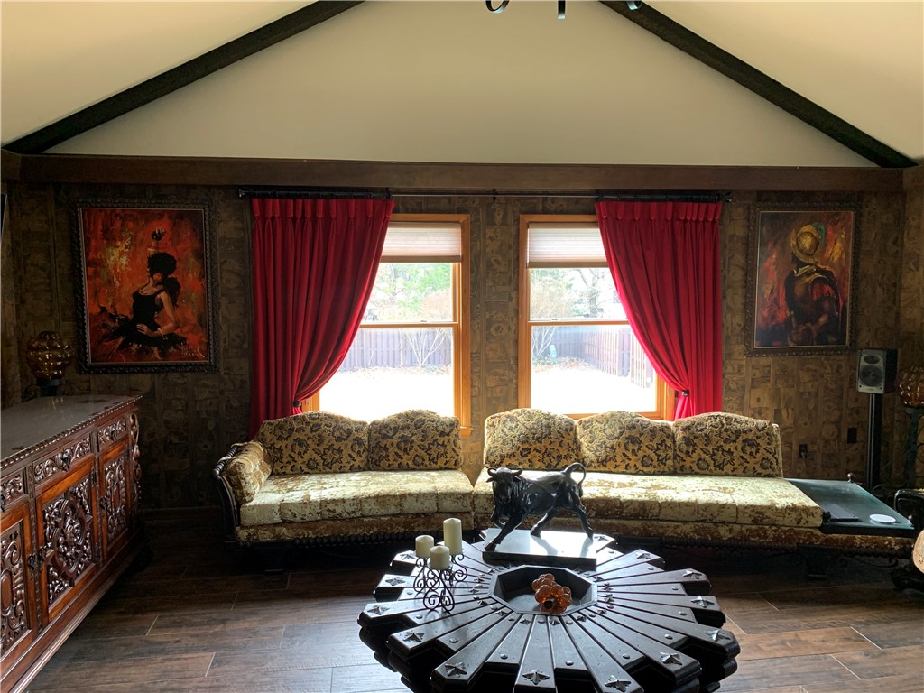 25-16-31 Farmington Outlots - Residential