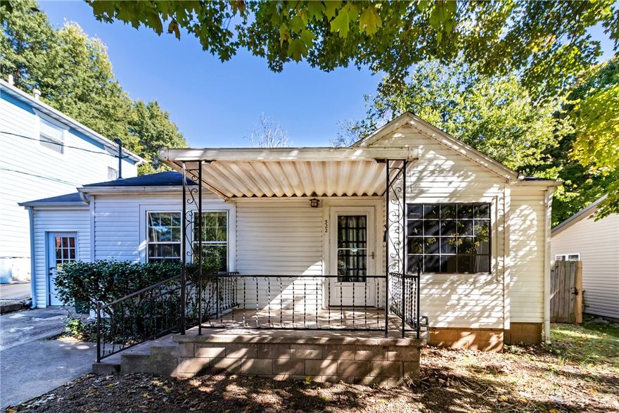 This 2 bedroom, 1 bath home is situated between downtown Fayetteville, the U of A Engineering School, and Fayetteville High School. Refrigerator, washer and dryer are included. Property will be available June 1st!