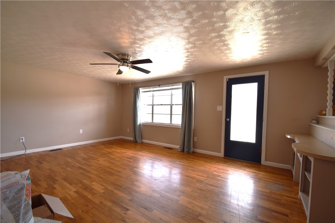 Springdale Outlots - Residential Lease