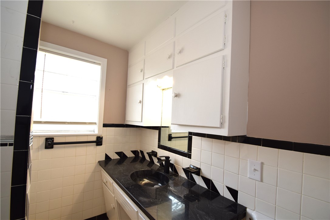 Springdale Outlots - Residential Lease