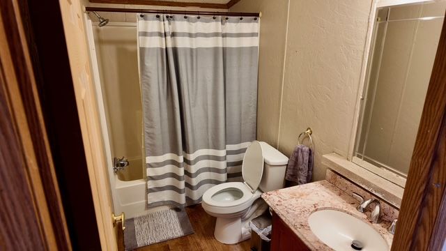 Oak Grove Village - Residential