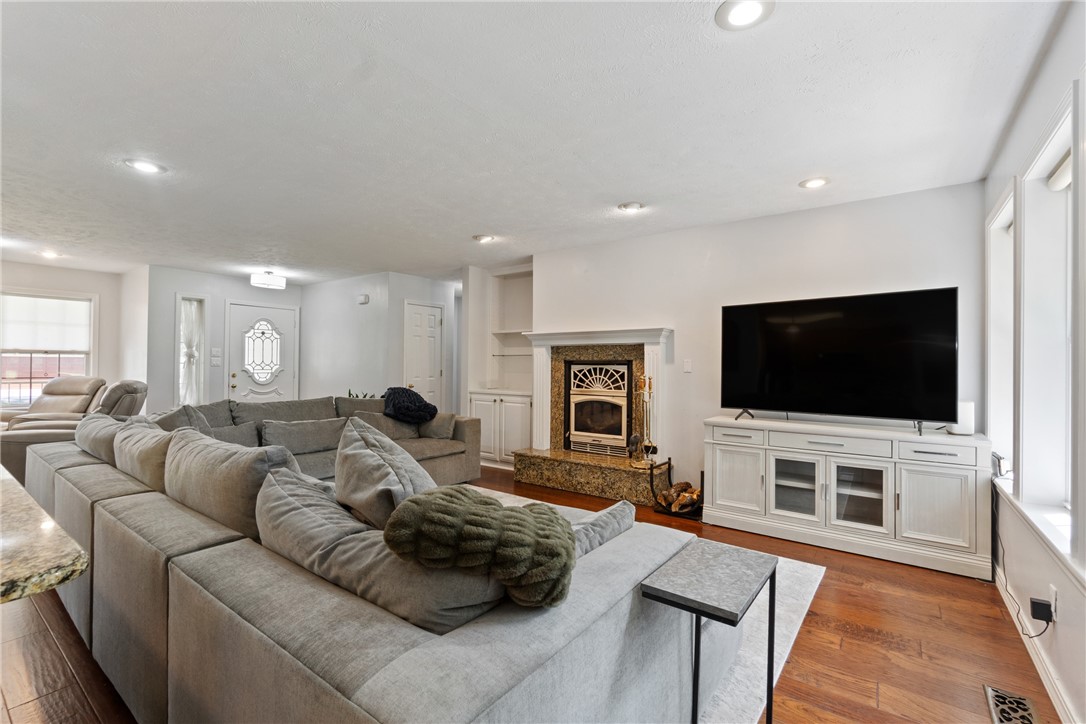 Unit 8 Holiday Island - Residential