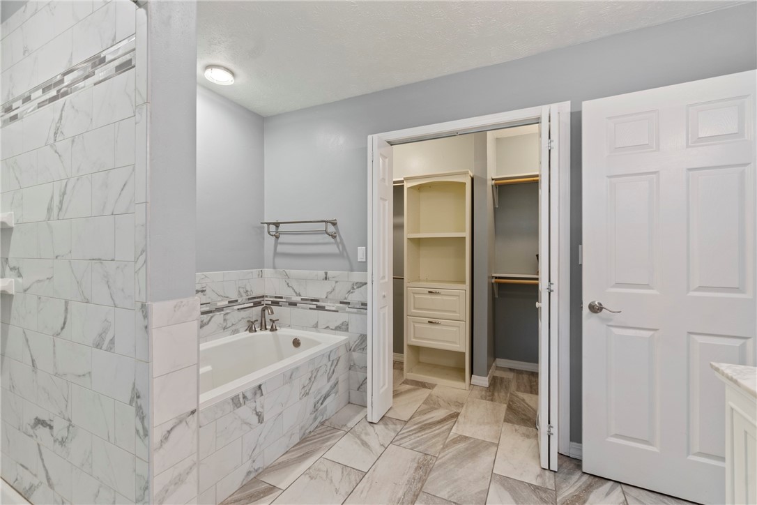 Unit 8 Holiday Island - Residential