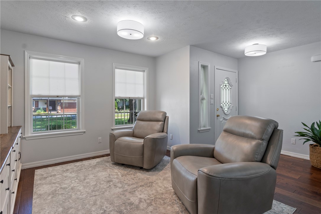Unit 8 Holiday Island - Residential