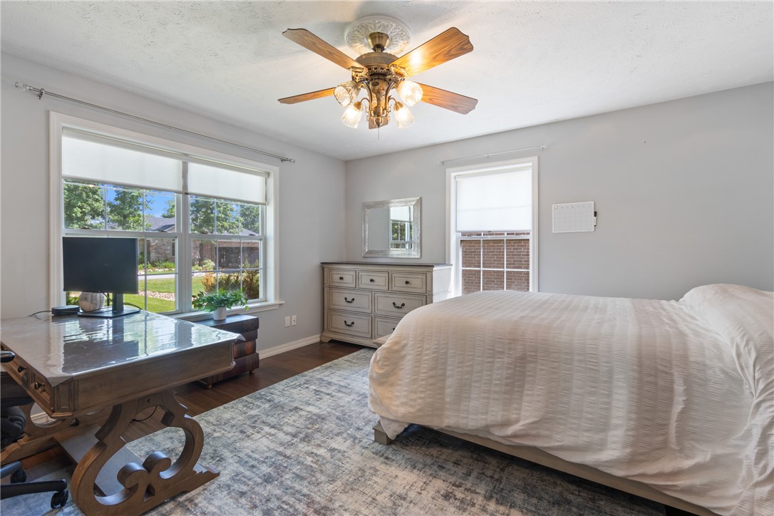 Unit 8 Holiday Island - Residential