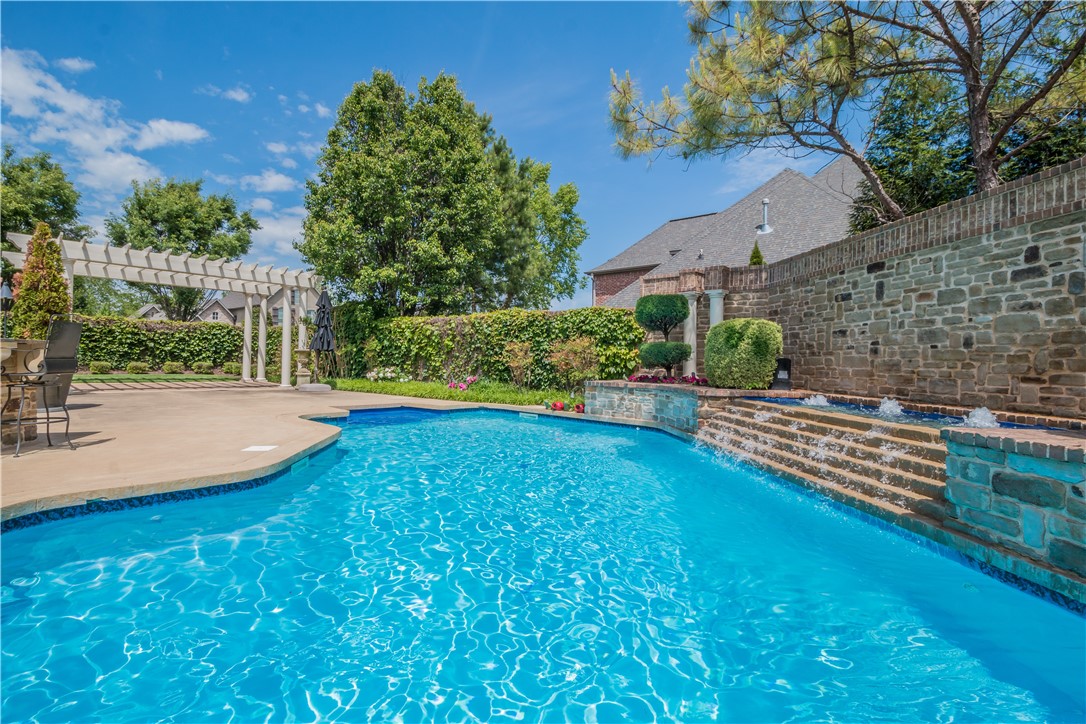 Pinnacle - Residential