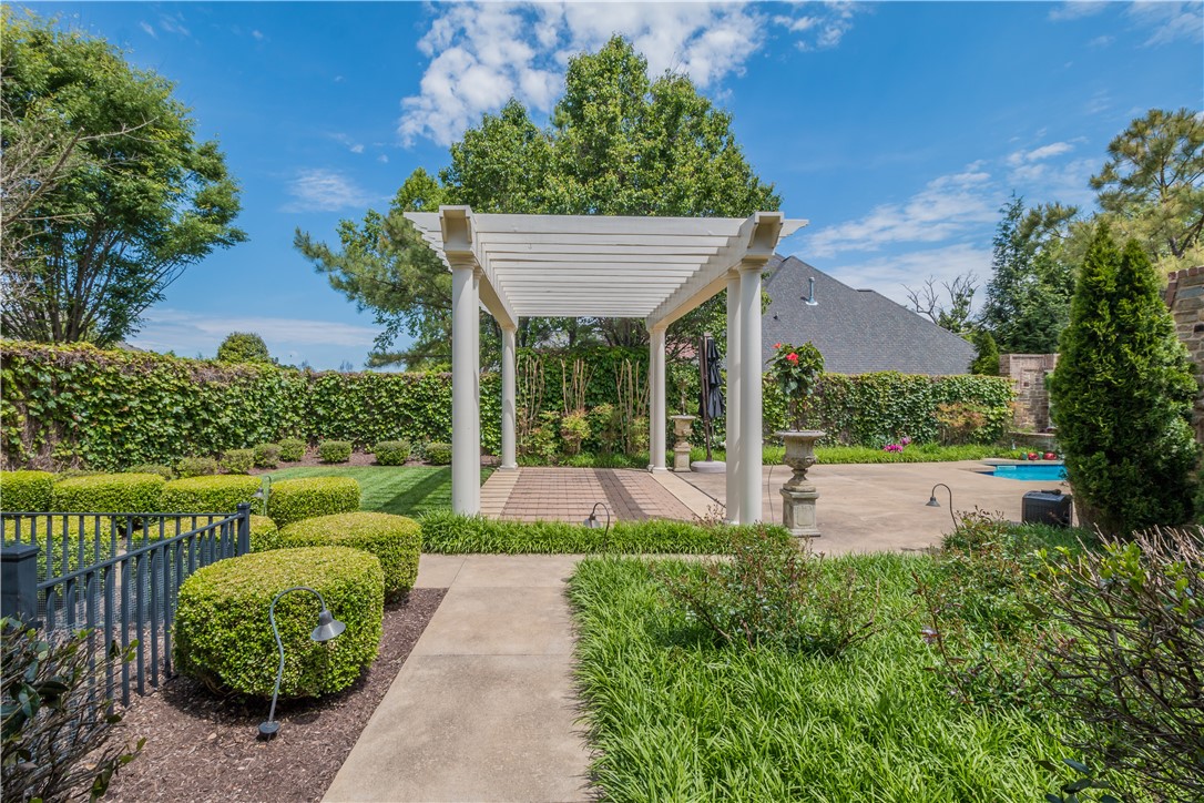 Pinnacle - Residential