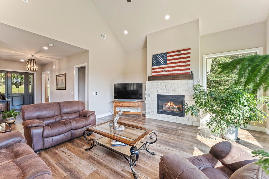 08-17-28 - Residential