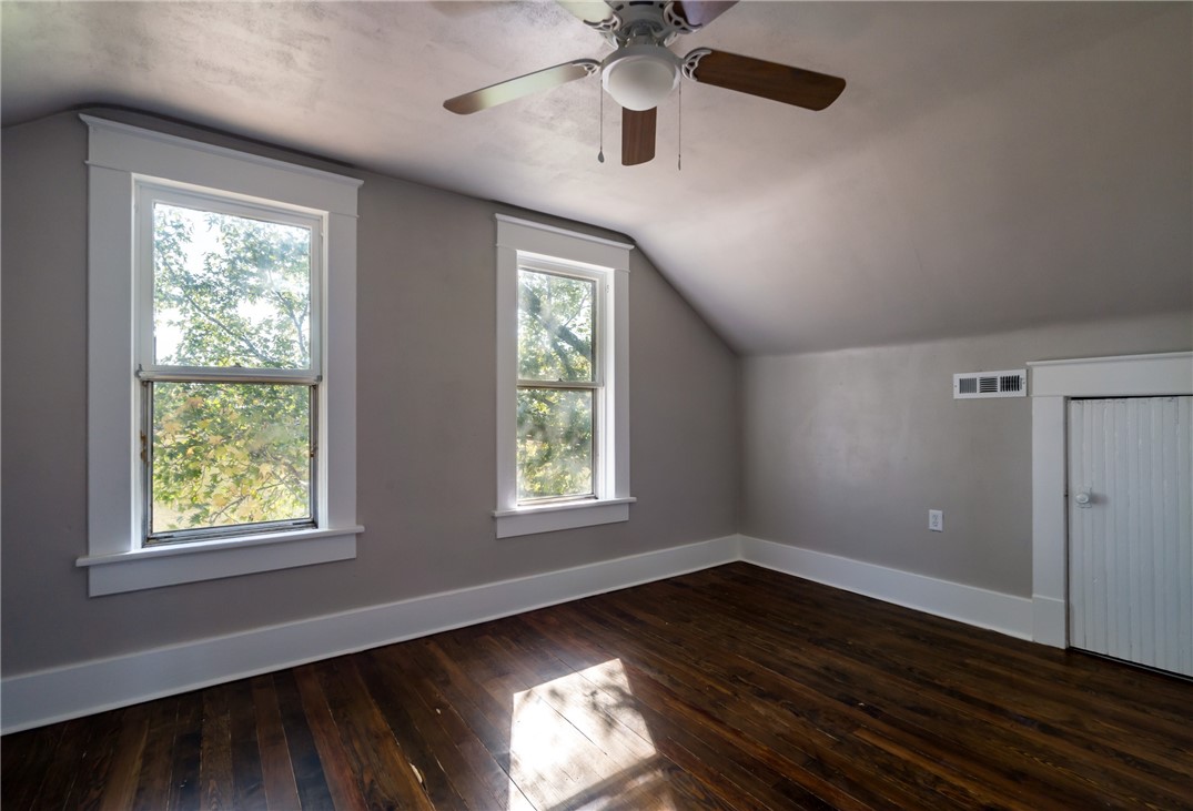 Thompson Sub Siloam Spgs - Residential