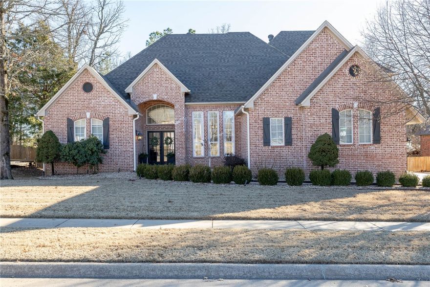 Absolutely GORGEOUS home in East Fayetteville's highly sought after Covington Park!! 3,515 heated sq ft offers 4 bedrooms (of which 2 are on the main level), 3 full bathrooms, open kitchen to living, nook, formal dining room, sitting room, a bonus room and a separate laundry room! Other amenities include REAL sand and stain hardwood floors that cover most of the downstairs floor, stainless steel appliances, corner pantry, tons of natural light, built ins, walk in attic storage, fully privacy fenced backyard, 3 car side load garage and a new roof in 2020. The seller has done a ton of improvements which include hardwood floors, all new paint, fixtures, hot water heater, draperies, new hinges and door knobs, and more!!!  Zoned for Vandergriff Elementary school!