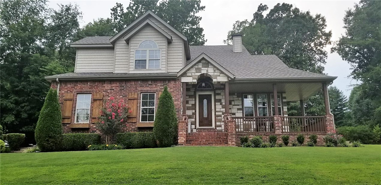Nice 4 bd 2.5 bath home on private 2 acres in Elm Springs city limits. Close to 612 bypass Stainless kitchen appliances (all included), granite counters & sold wood cabinets with roll out shelves. Home has been updated including, Interior all repainted, new flooring & floor trim. Cathedral ceiling & lots of windows in living area, Vaulted master w/private balcony & just finished remodeled mater bath w/ walk-in tile shower. New roof 9/17, All bedrooms are up, professionally landscaped