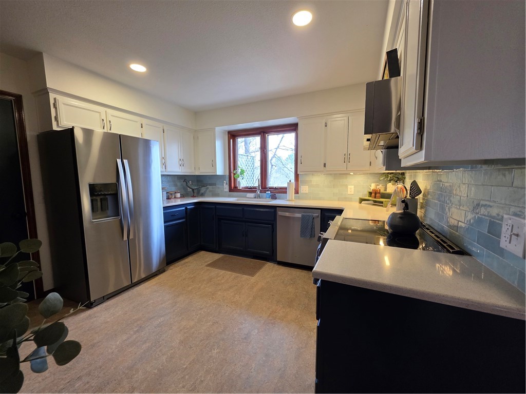 Windsor Sub Bvv - Residential Lease