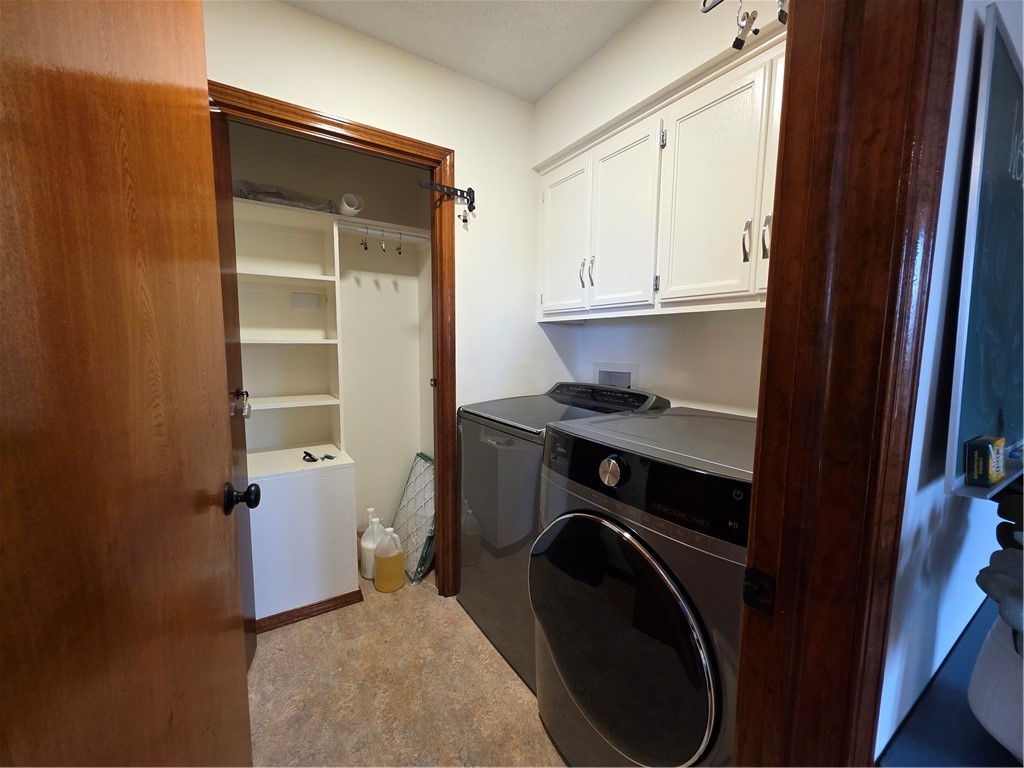 Windsor Sub Bvv - Residential Lease