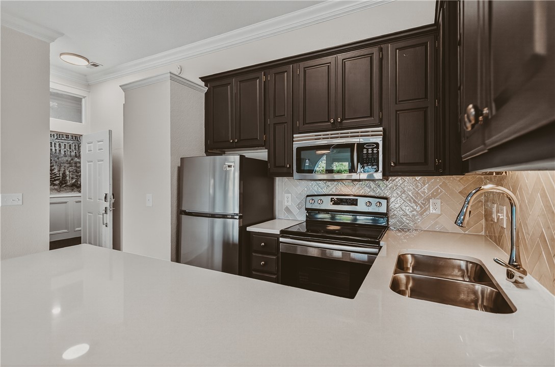 Rollston Bldg Condos Hpr - Residential