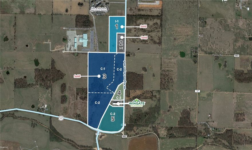 Large tract of land for sale near the Northwest Arkansas National Airport in Bentonville, Arkansas. Location allows for easy access to Highway 12, Highway 112 and Interstate 49 via future XNA bypass connector. Growth in immediate area with new residential developments and quick access to Walmart Distribution Centers, J.B. Hunt Transport corporate offices in Lowell, Arkansas.