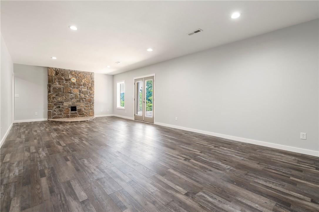 Atalanta Point Sub Rogers - Residential