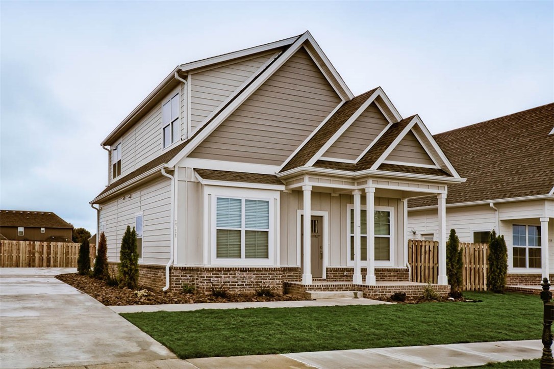 Groves Neighborhood Ph I, The Rogers - Residential