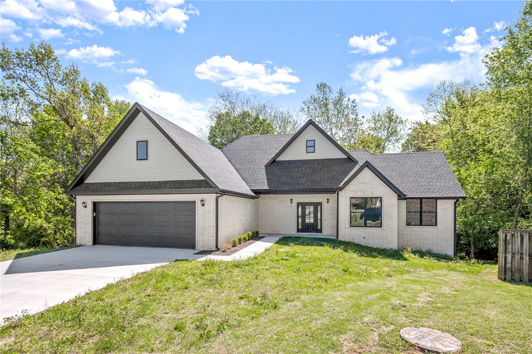 New Construction house in very popular West Fayetteville. 10 min from I49 and easy access to all of NWA.