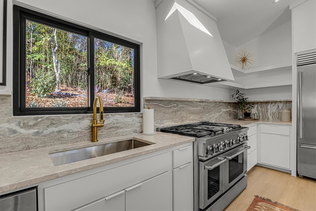 Clay Yoe - Residential