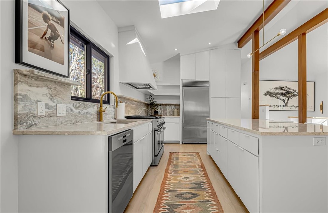 Clay Yoe - Residential