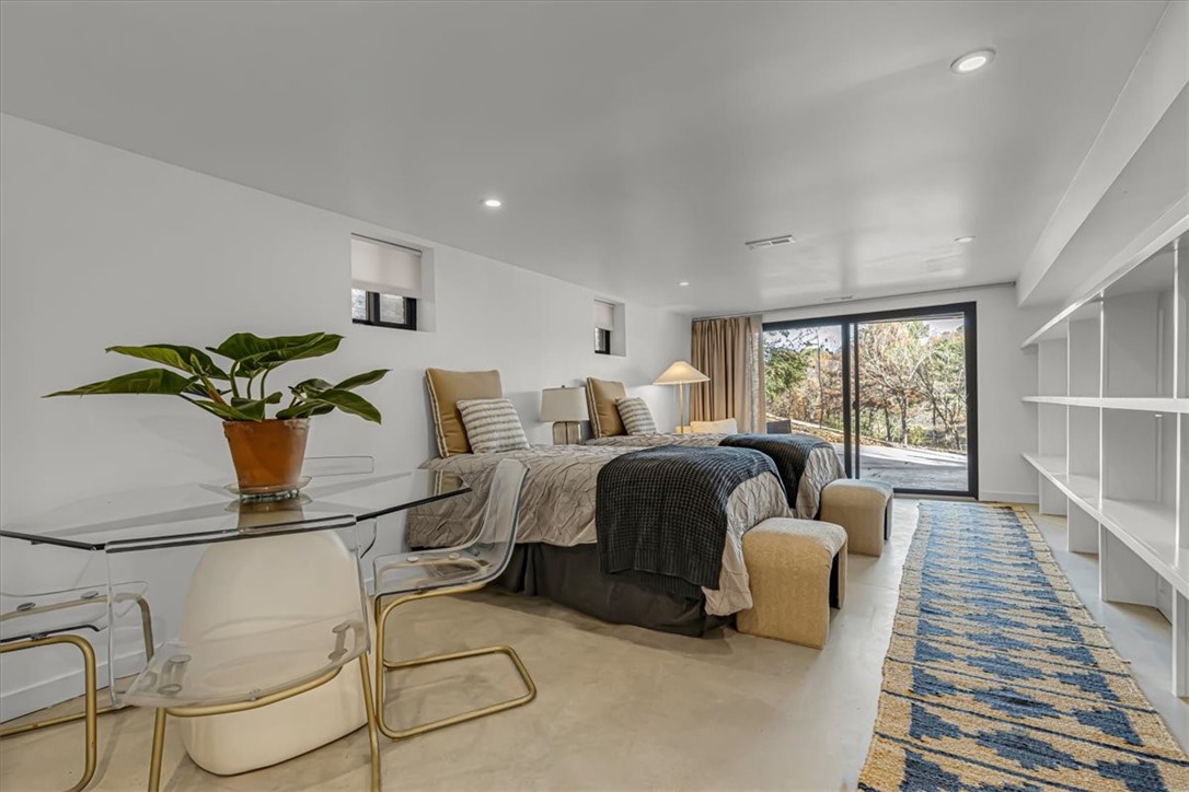 Clay Yoe - Residential