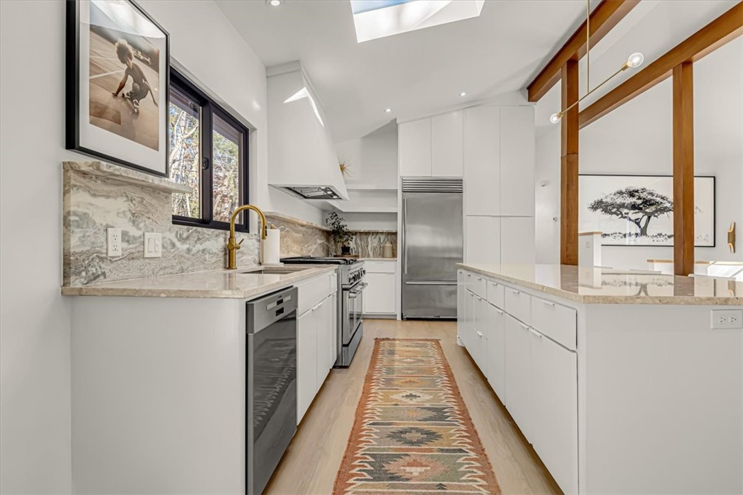 Clay Yoe - Residential