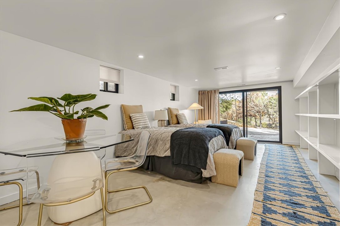 Clay Yoe - Residential