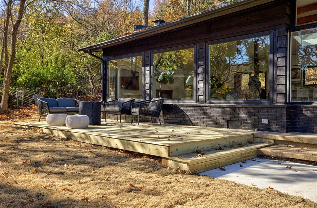 Clay Yoe - Residential