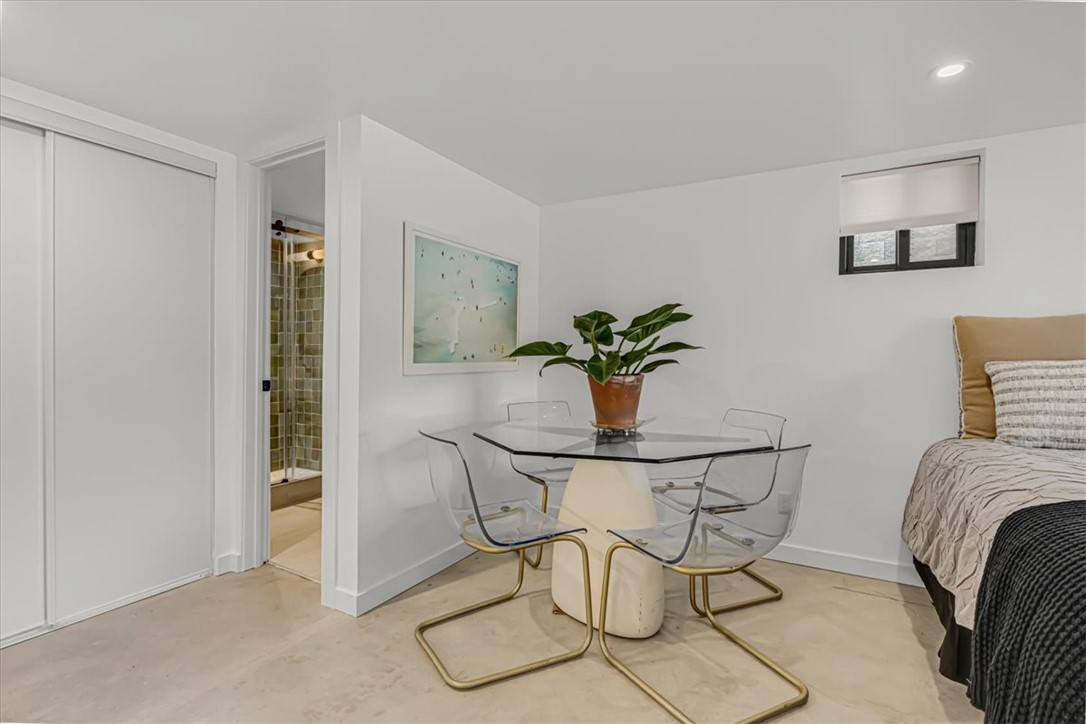 Clay Yoe - Residential