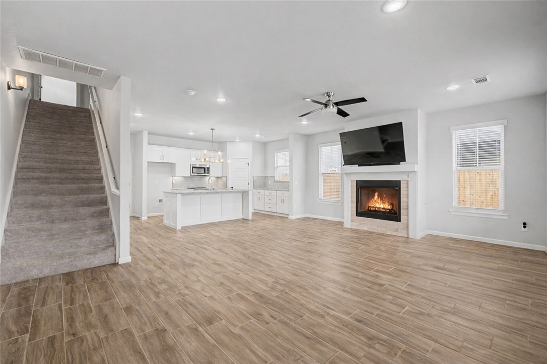 GROVES NEIGHBORHOOD PH II, THE-ROGERS - Residential