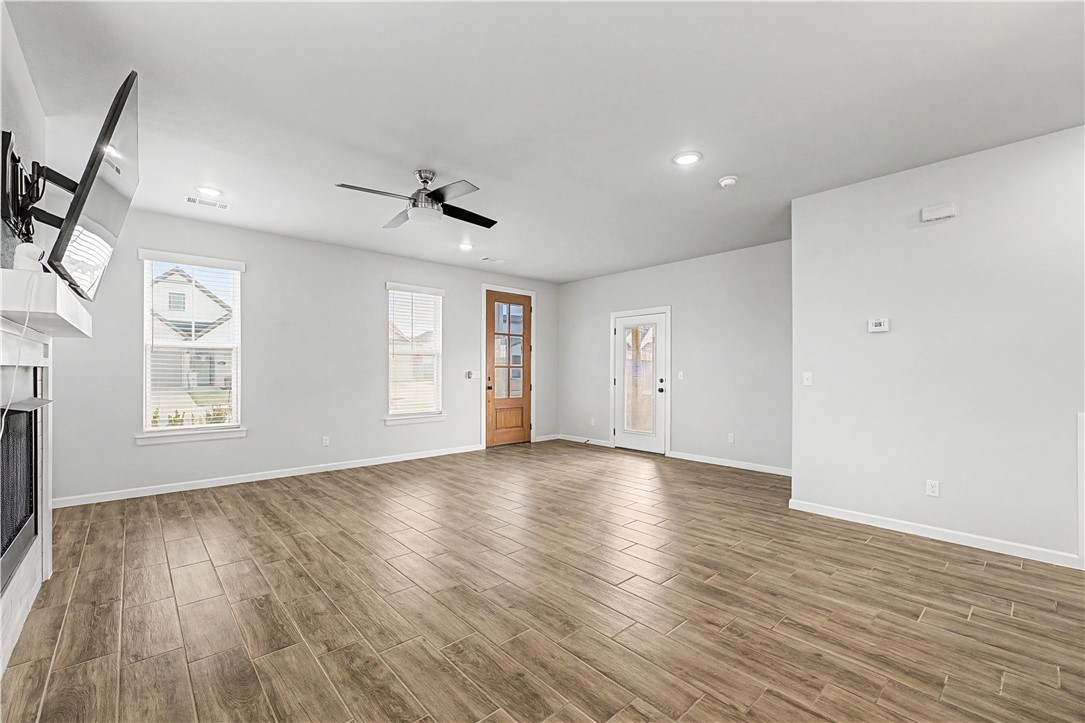 GROVES NEIGHBORHOOD PH II, THE-ROGERS - Residential