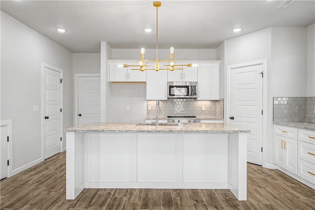 GROVES NEIGHBORHOOD PH II, THE-ROGERS - Residential