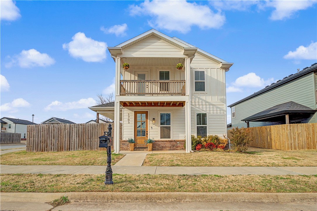 GROVES NEIGHBORHOOD PH II, THE-ROGERS - Residential