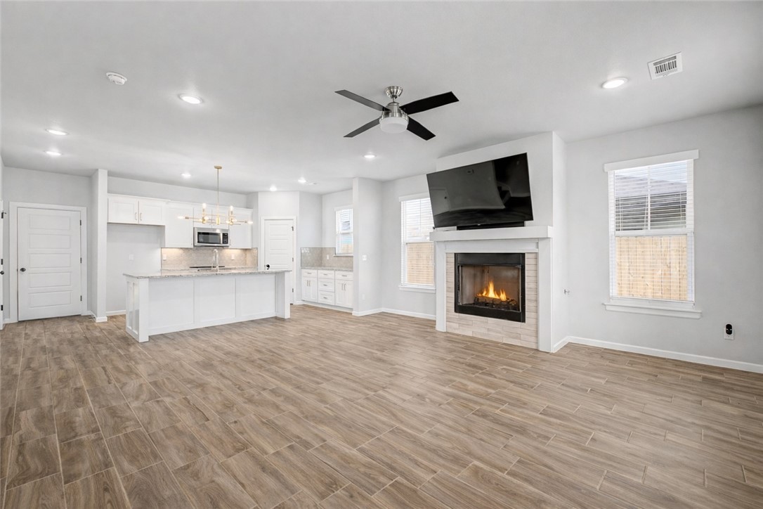 GROVES NEIGHBORHOOD PH II, THE-ROGERS - Residential